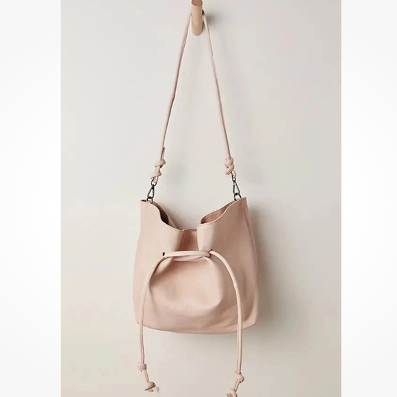 Free People Head Over Heels Leather Tote Bag in Abalone Shell NWT - Picture 1 of 11